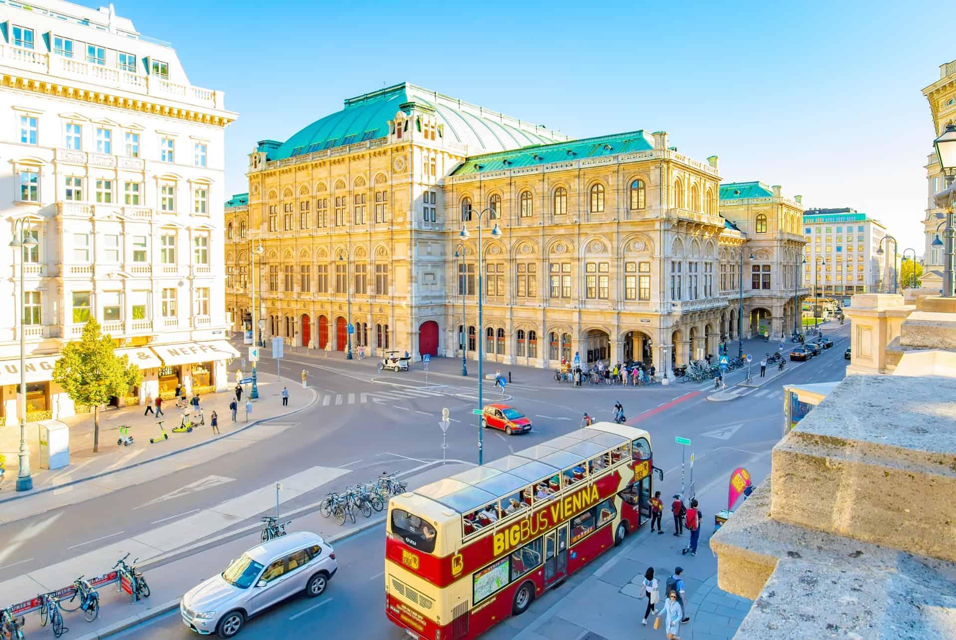 Wien mit dem Sightseeing-Bus besuchen